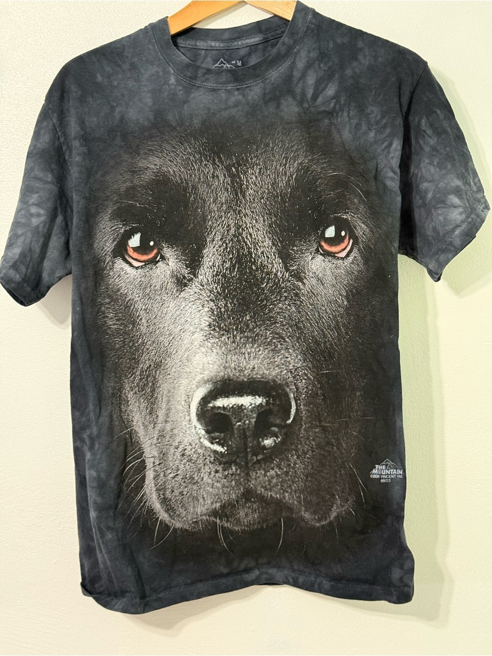 The Mountain Black Lab Dog Face Graphic Tee Medium